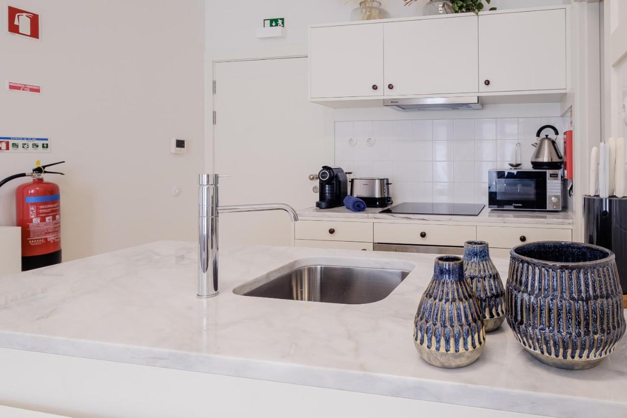 Boutique Rentals-Flores Terrace Historical Centre ポルト エクステリア 写真